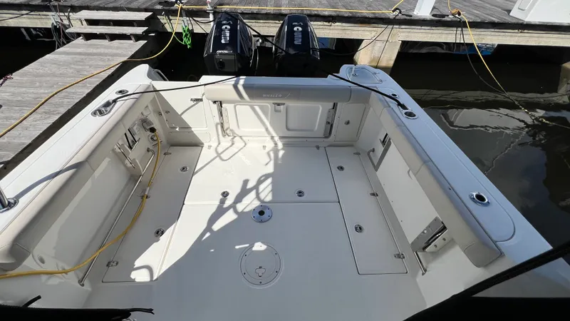 Slide: The Image of Boston Whaler 285 CONQUEST 2024 - 22