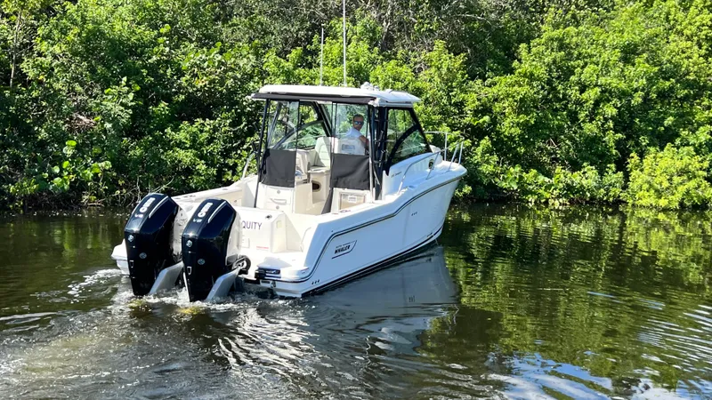 Slide: The Image of Boston Whaler 285 CONQUEST 2024 - 5