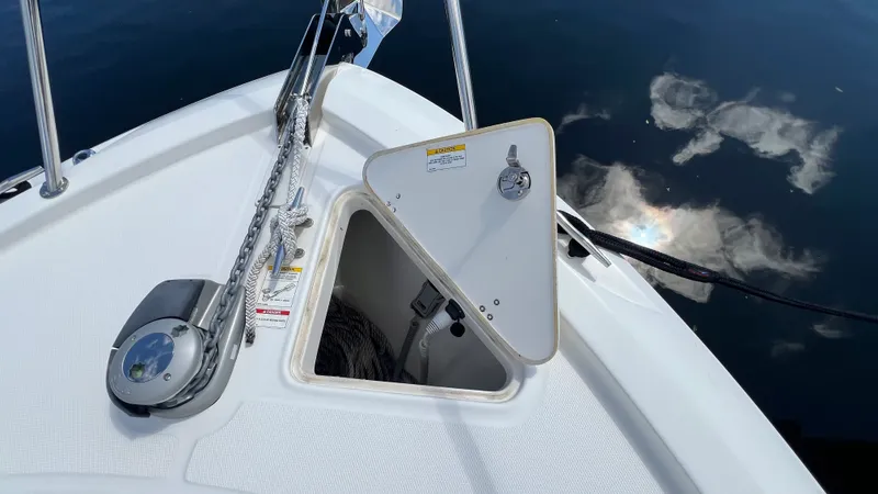 Slide: The Image of Boston Whaler 285 CONQUEST 2024 - 63
