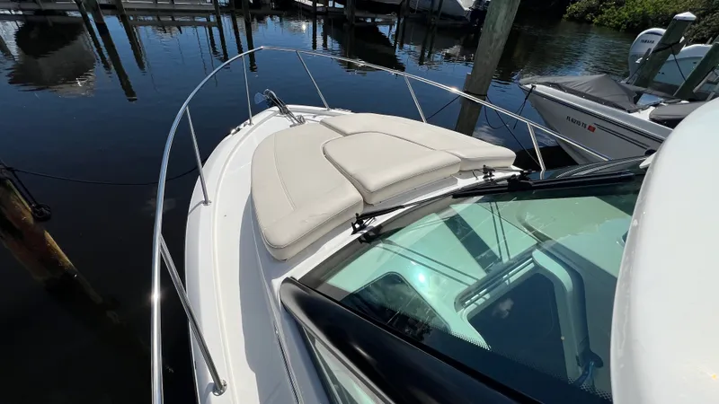 Slide: The Image of Boston Whaler 285 CONQUEST 2024 - 66