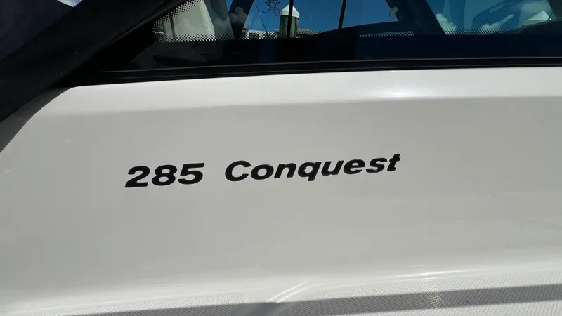 Slide: The Image of Boston Whaler 285 CONQUEST 2024 - 73