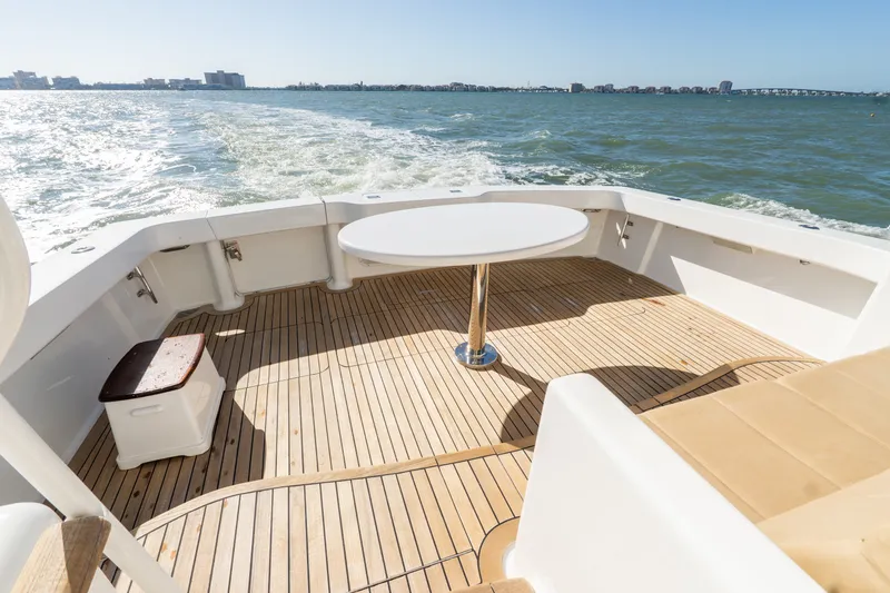 Slide: The Image of Viking 48SF 2003 - 30