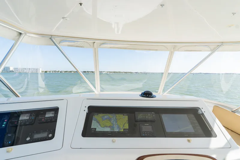 Slide: The Image of Viking 48SF 2003 - 35