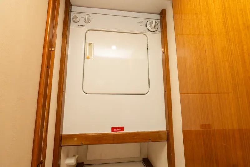 Slide: The Image of Viking 48SF 2003 - 40