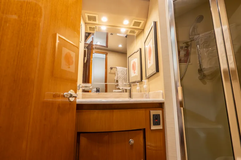 Slide: The Image of Viking 48SF 2003 - 41