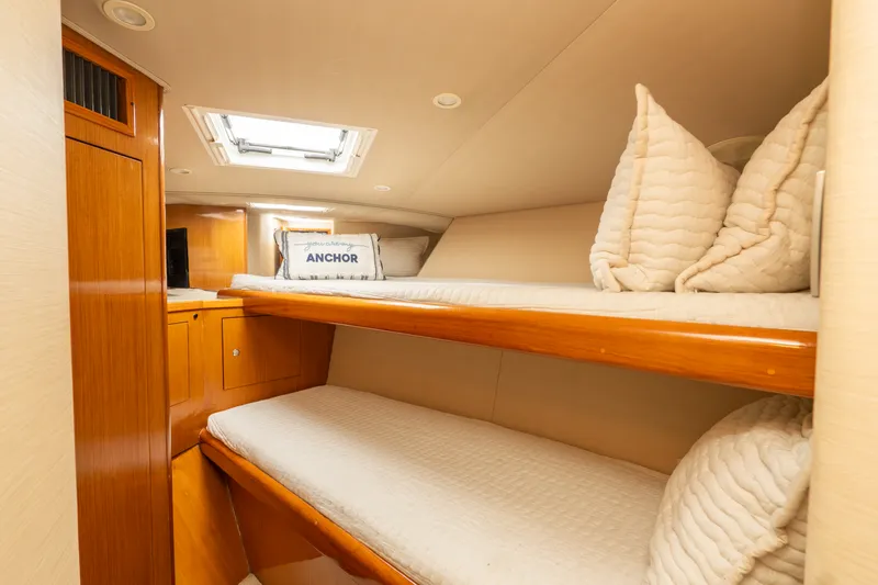 Slide: The Image of Viking 48SF 2003 - 46