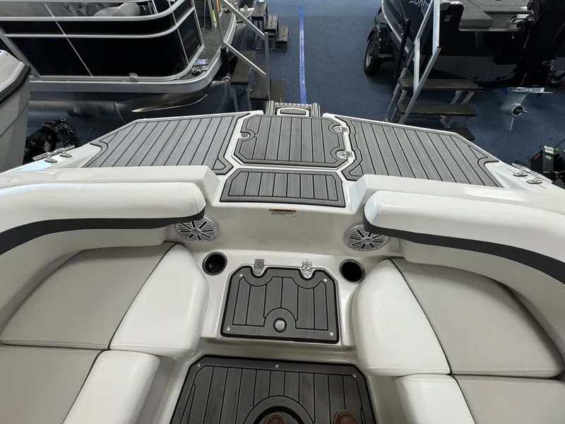 Slide: The Image of Starcraft Marine SVX 190 OB DC 2024 - 16