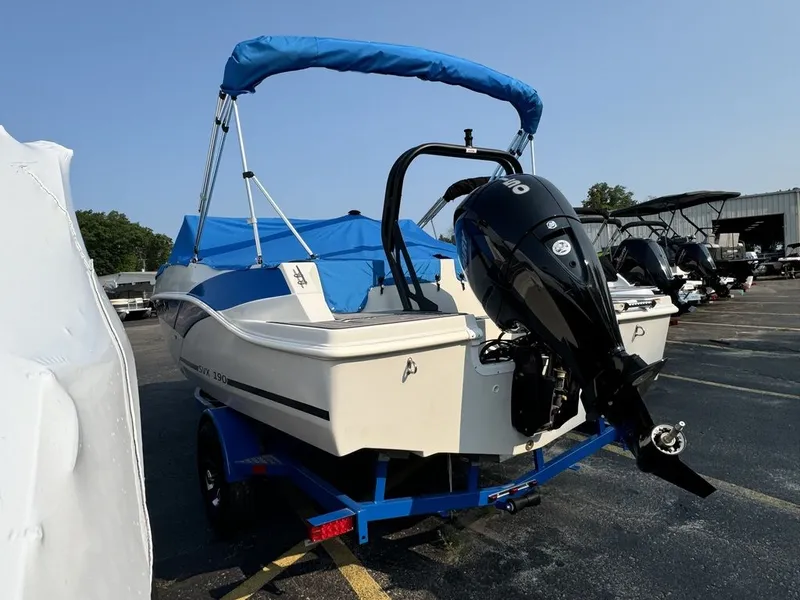 Slide: The Image of Starcraft Marine SVX 190 OB DC 2024 - 3