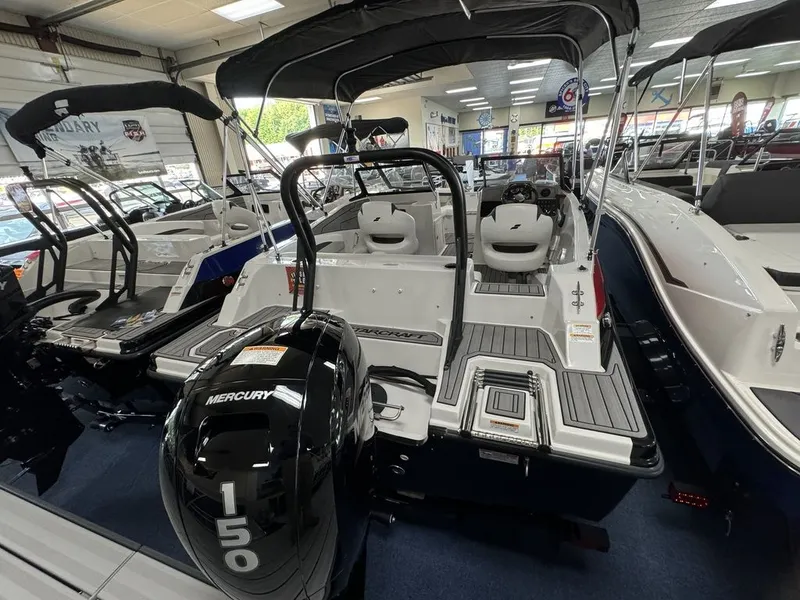 Slide: The Image of Starcraft Marine SVX 190 OB DC 2024 - 8