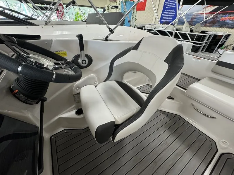 Slide: The Image of Starcraft Marine SVX 190 OB DC 2024 - 11