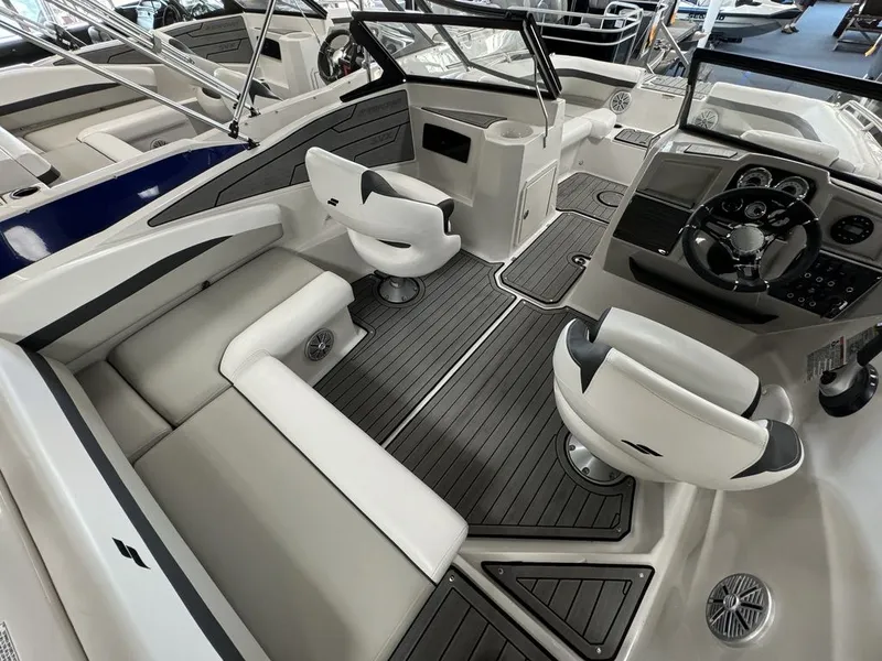 Slide: The Image of Starcraft Marine SVX 190 OB DC 2024 - 9