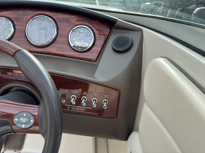 Slide: The Image of Sea Ray 230 SELECT 2008 - 19