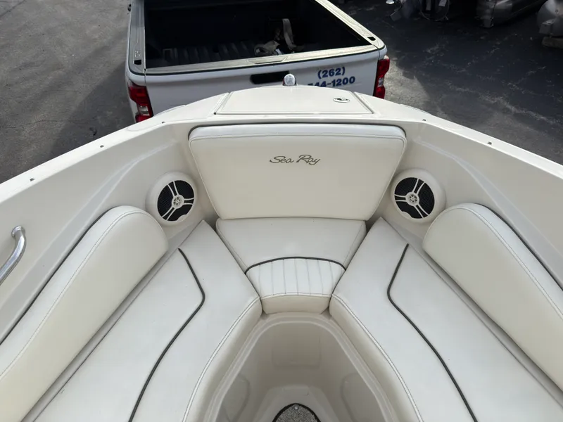 Slide: The Image of Sea Ray 230 SELECT 2008 - 26