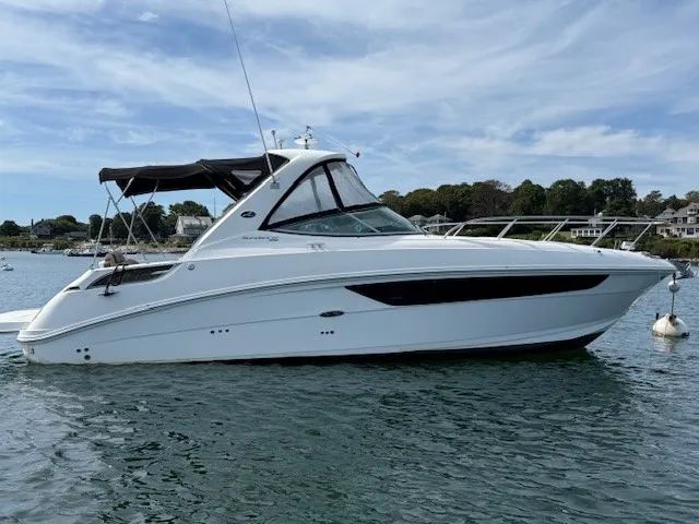 Slide: The Image of Sea Ray 310 SUNDANCER 2014 - 37