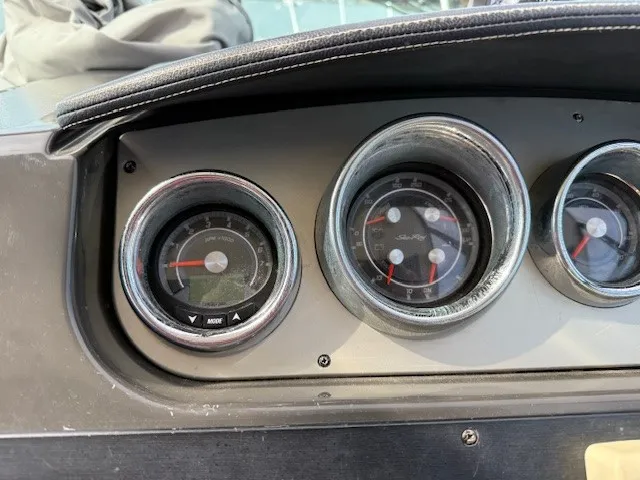 Slide: The Image of Sea Ray 310 SUNDANCER 2014 - 6