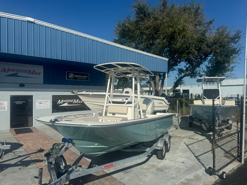 Slide: The Image of Boston Whaler 190 Montauk 2026 - 2