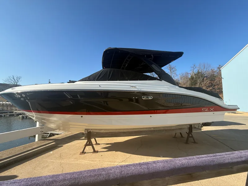 The Image of Sea Ray SLX 280 2026 - 0