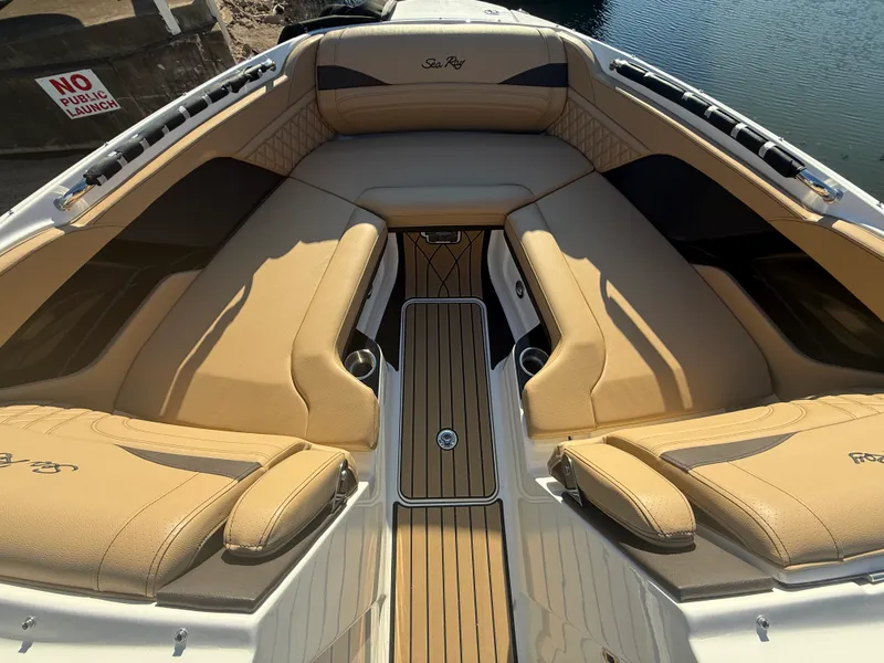 Slide: The Image of Sea Ray SLX 280 2026 - 8