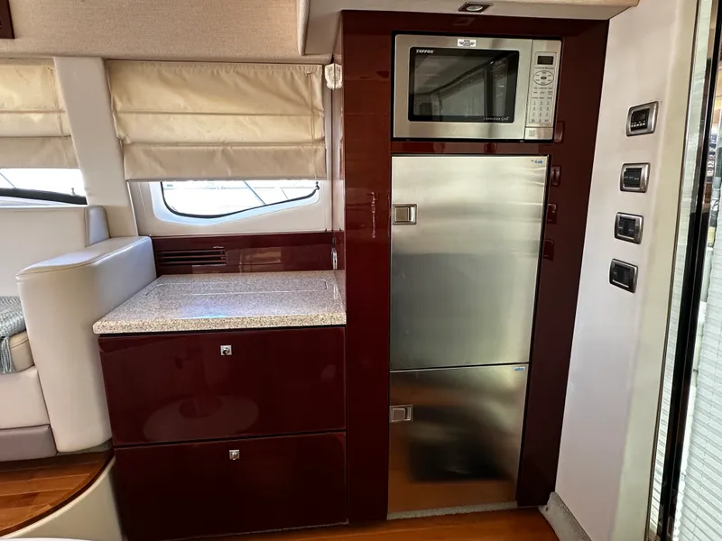 Slide: The Image of Sea Ray 47 SEDAN BRIDGE 2008 - 22