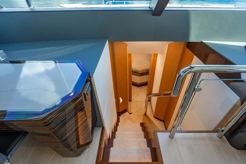 Slide: The Image of Ocean Alexander 84 R 2020 - 20