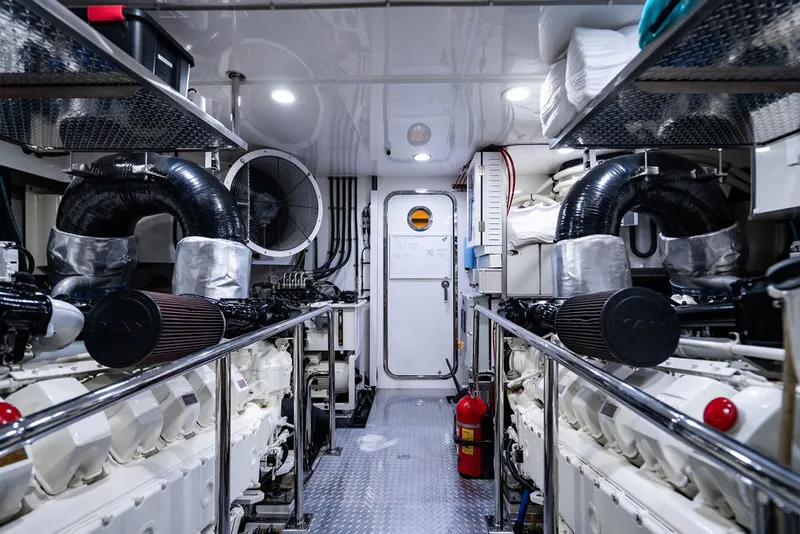 Slide: The Image of Ocean Alexander 84 R 2020 - 68