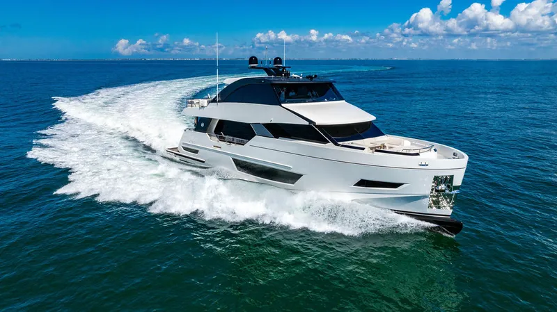 Slide: The Image of Ocean Alexander 84 R 2020 - 70