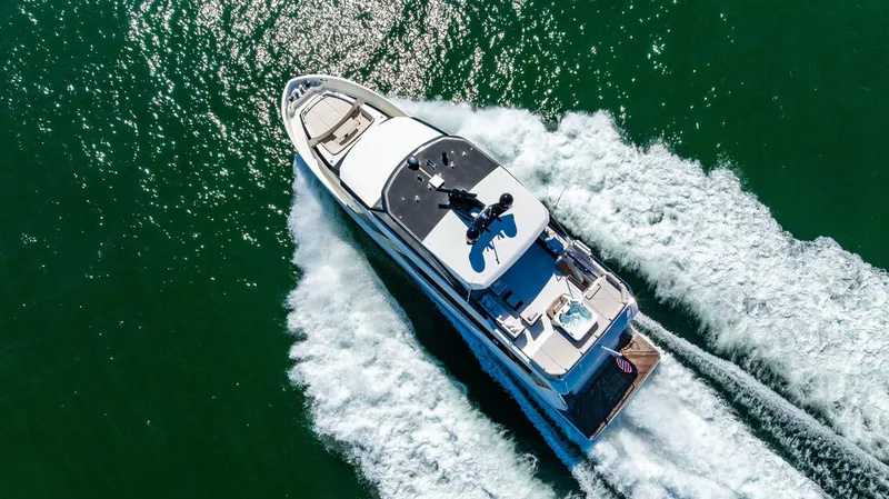 Slide: The Image of Ocean Alexander 84 R 2020 - 71