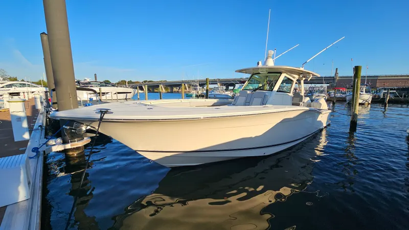 The Image of Scout 355 LXF 2019 - 0