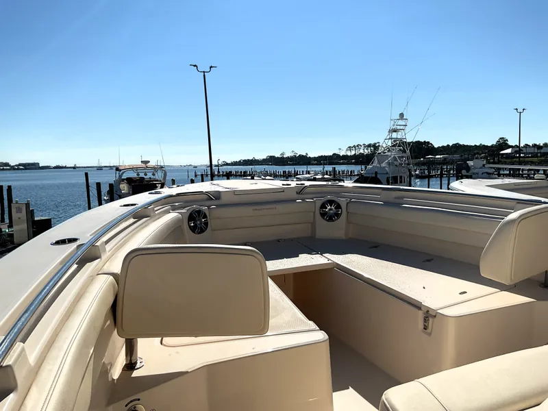 Slide: The Image of Grady-White 336 CANYON 2021 - 22