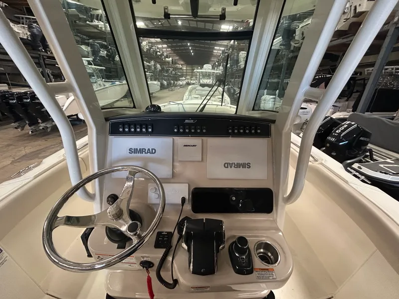 Slide: The Image of Boston Whaler 280 2024 - 16