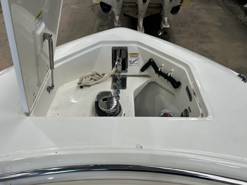 Slide: The Image of Boston Whaler 280 2024 - 21