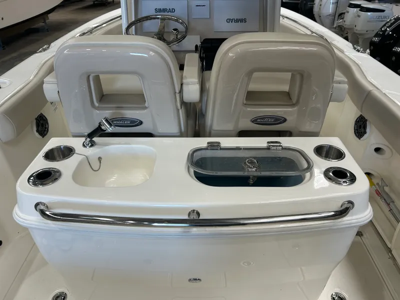 Slide: The Image of Boston Whaler 280 2024 - 22