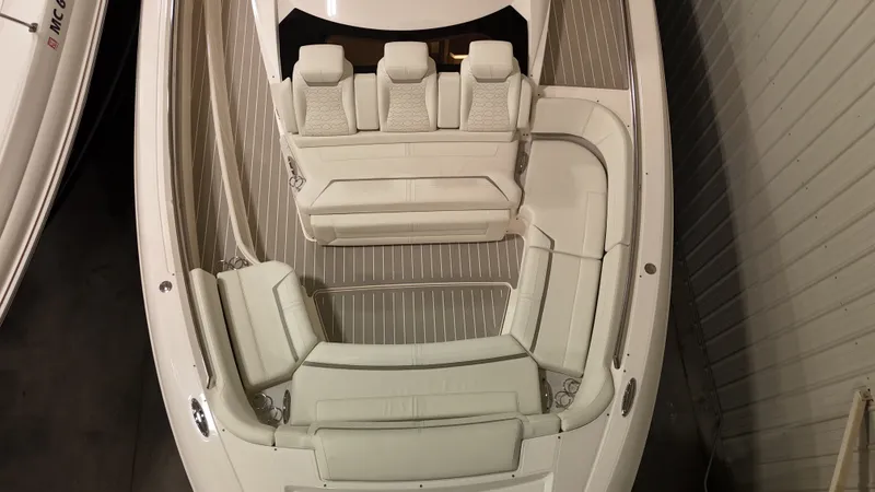 Slide: The Image of Tiara 48 LS 2024 - 3