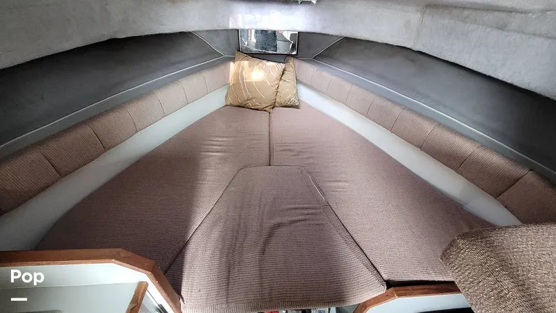 Slide: The Image of V Berth - 12952104