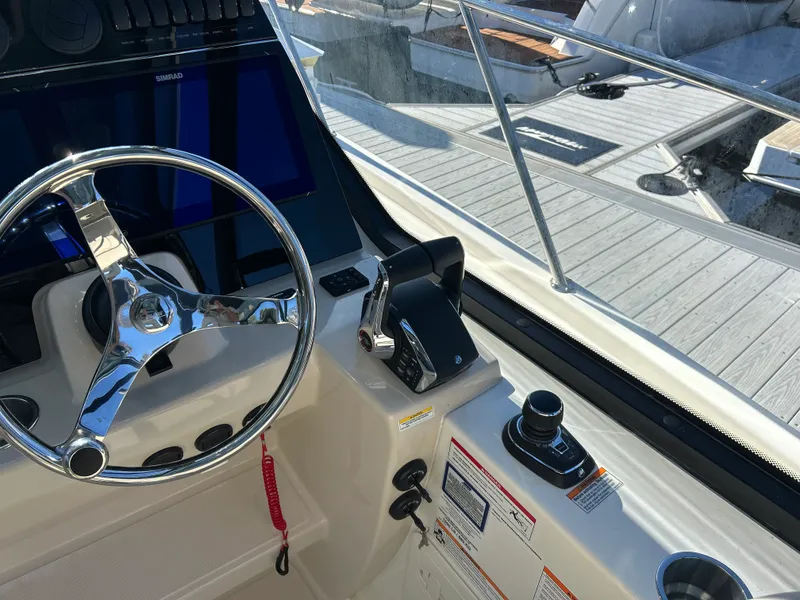 Slide: The Image of Boston Whaler 325 Conquest 2026 - 20