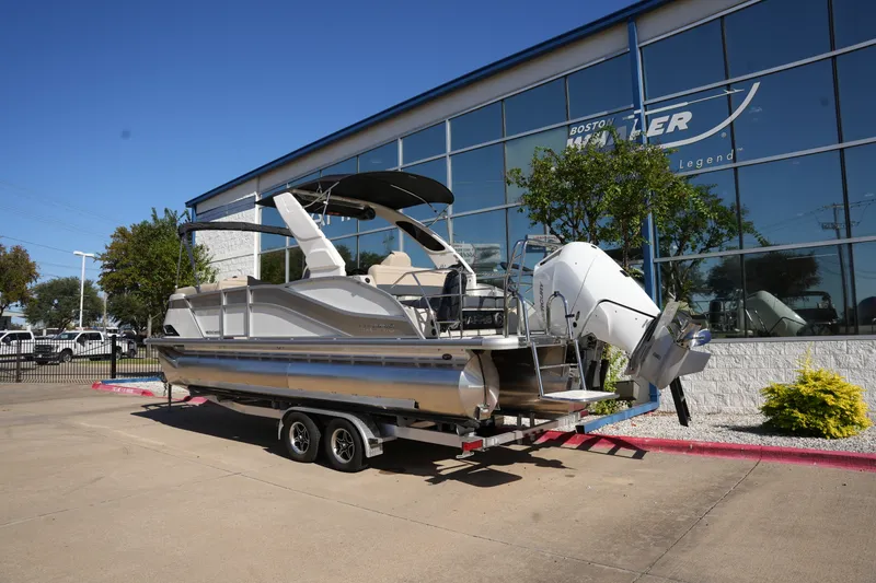 Slide: The Image of Harris 230 Grand Mariner 2026 - 2