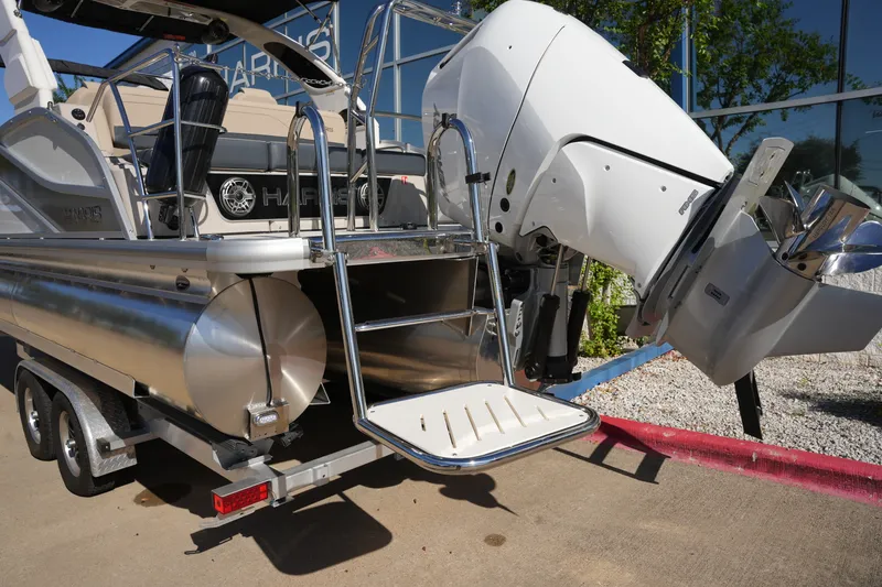 Slide: The Image of Harris 230 Grand Mariner 2026 - 4