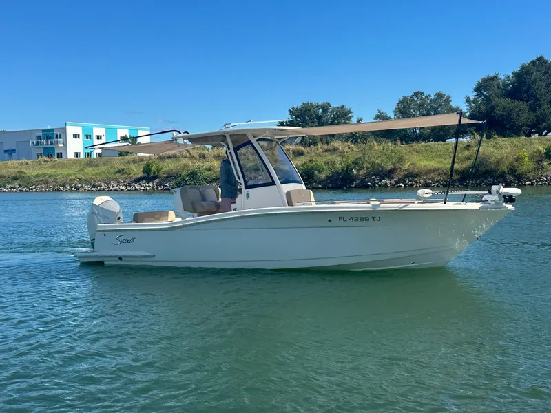 Slide: The Image of Scout 240 XSF 2023 - 2