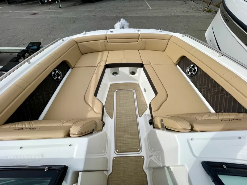 Slide: The Image of Sea Ray SDX 290 Outboard 2026 - 15
