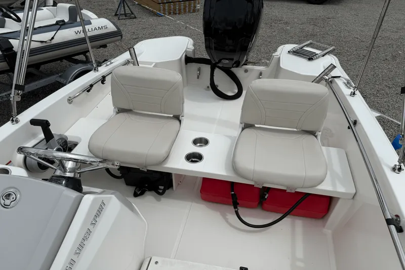 Slide: The Image of Boston Whaler 160 SUPER SPORT 2023 - 5