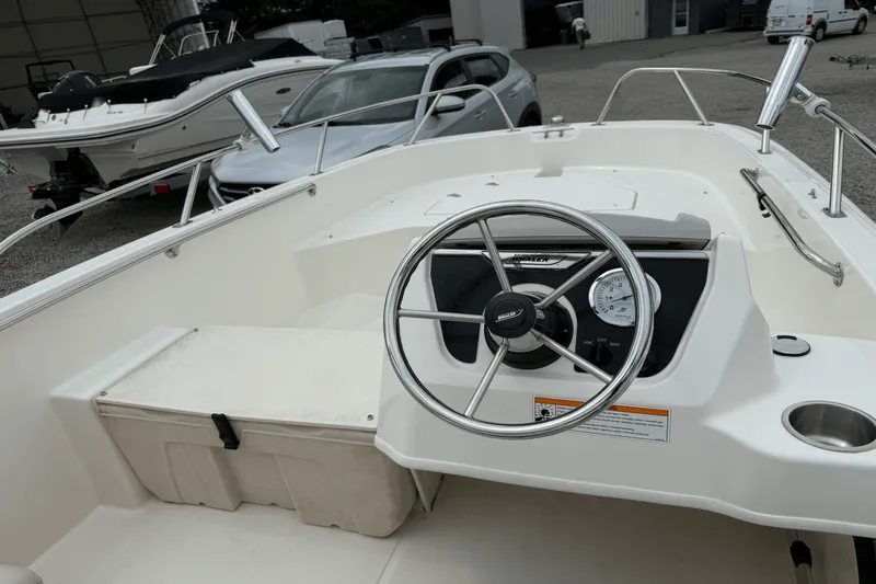 Slide: The Image of Boston Whaler 160 SUPER SPORT 2023 - 7