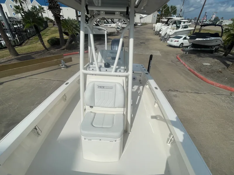 Slide: The Image of Pathfinder 2500 HYBRID 2023 - 27