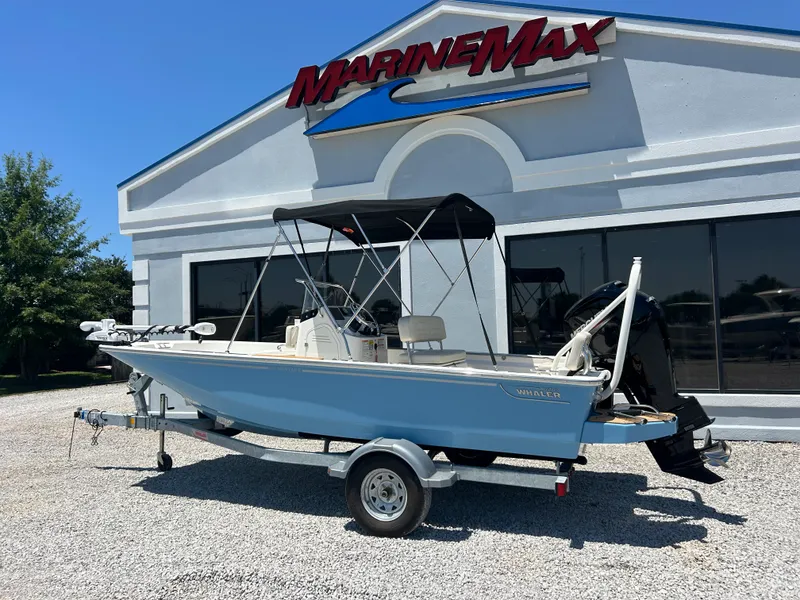 Slide: The Image of Boston Whaler 170 Montauk 2026 - 4