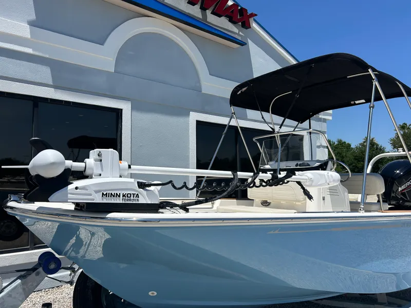 Slide: The Image of Boston Whaler 170 Montauk 2026 - 7