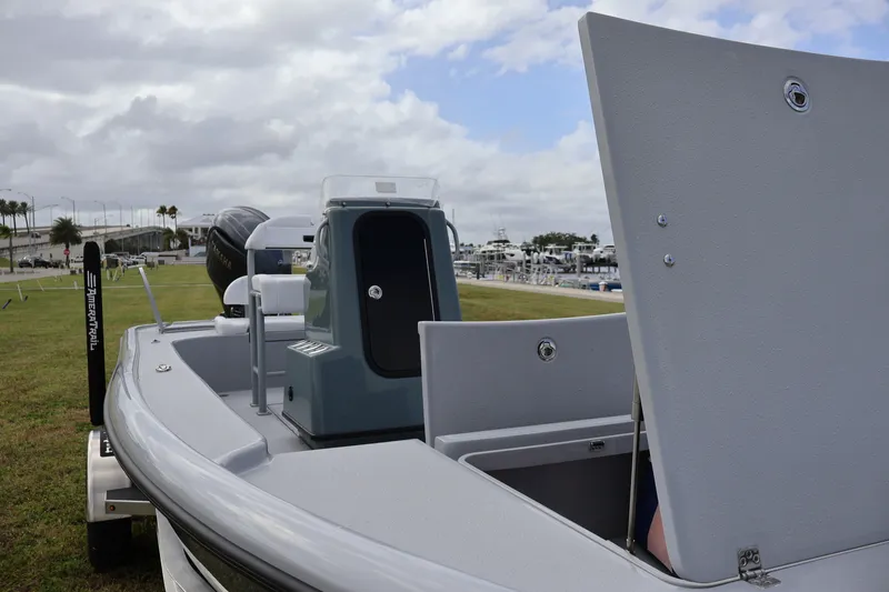 Slide: The Image of Yellowfin 21 BAY 2026 - 5