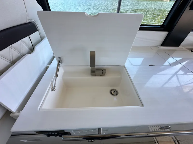 Slide: The Image of Regal 36 Grande Coupe 2022 - 17