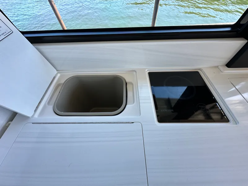 Slide: The Image of Regal 36 Grande Coupe 2022 - 18