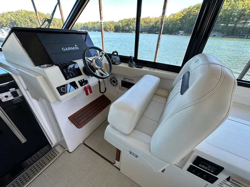 Slide: The Image of Regal 36 Grande Coupe 2022 - 20