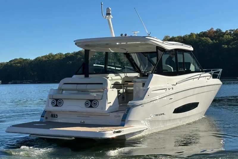 Slide: The Image of Regal 36 Grande Coupe 2022 - 5