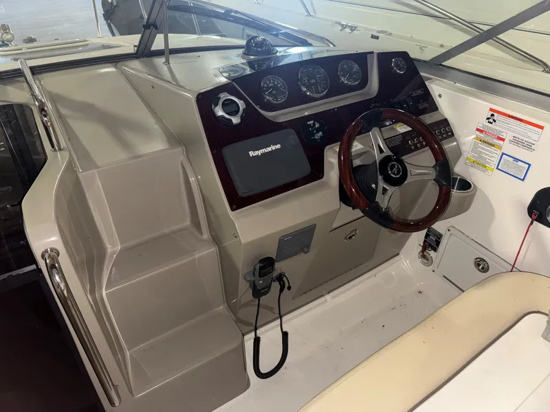 Slide: The Image of Sea Ray 280 SUNDANCER 2012 - 11